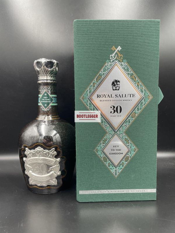 Chivas Regal Royal Salute Key to the Kingdom 30лет 0,5л