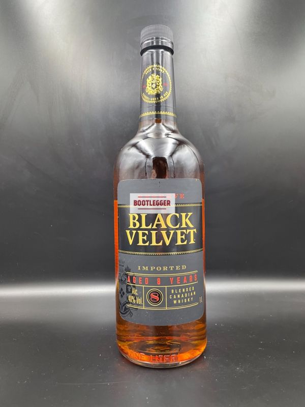 Black Velvet 8 Years Old 1л
