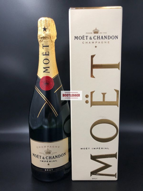 Moet Chandon Brut Imperial in box 0,75л